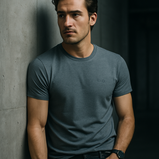 T-shirt personnalisé homme  Gris – L'essentiel qui vous met en valeur